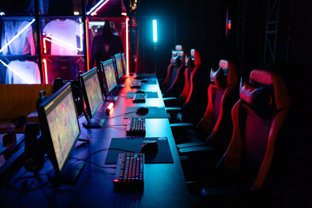 Natus Vincere Artinya Terlahir untuk Menang. Foto: Pexels
