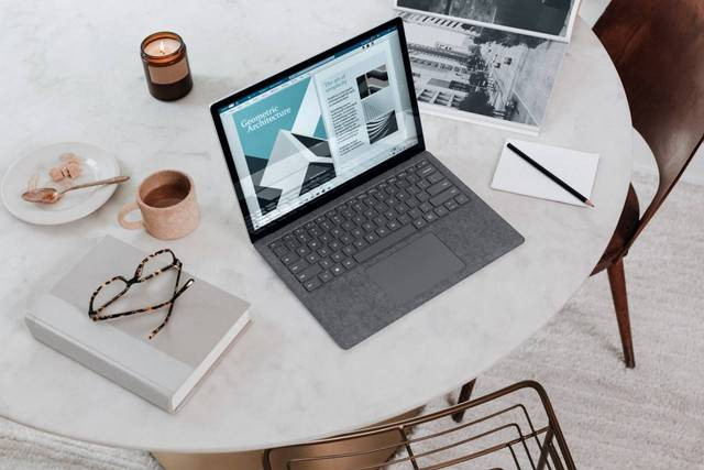 ilustrasi rekomendasi laptop dengan prosesor Intel Core i5. Foto: Unsplash.com. 