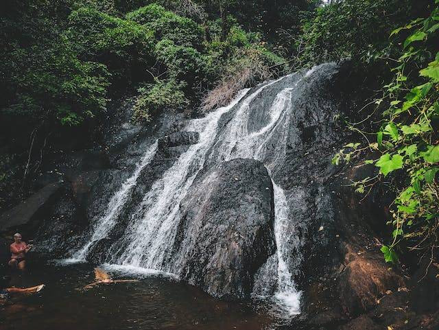 Ilustrasi pemandian tukad arca. Sumber foto: Pexels/Gandhar Thakur