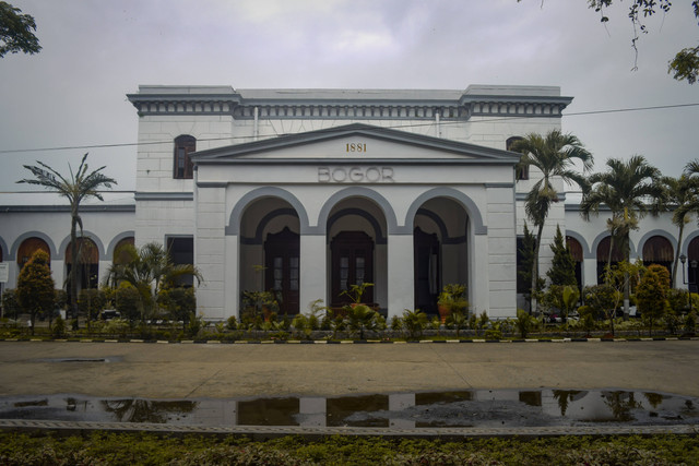 Tempat Bersejarah di Bogor, Foto Hanya Ilustrasi: Unsplash/Febrian Adi