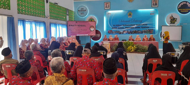 DWP Korwil Banyumas Bawa Keceriaan Saat Anjangsana di PPSLU Sudagaran.