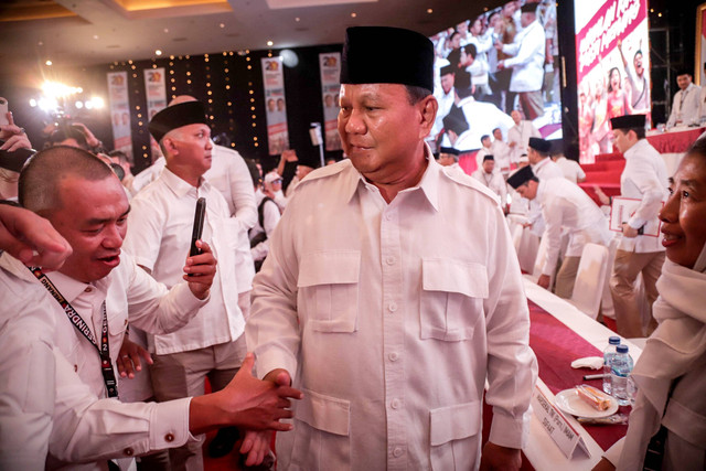 Ketua Dewan Pembina dan Ketua Umum Partai Gerindra sekaligus Capres nomor urut 2, Prabowo Subianto, menghadiri Rakornas Partai Gerindra di JIExpo, Kemayoran, Jakarta Pusat, Jumat (15/12/2023). Foto: Jamal Ramadhan/kumparan