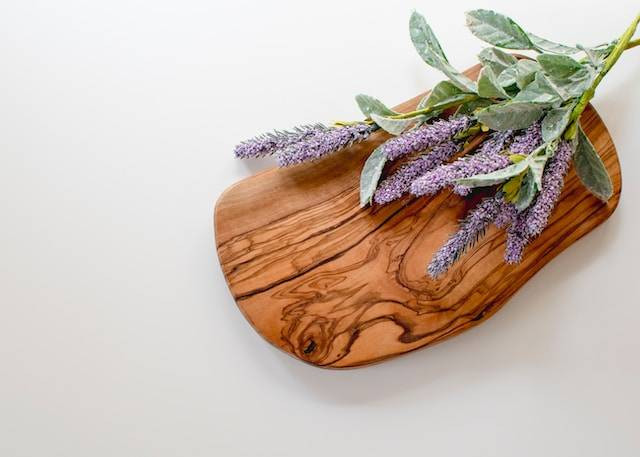 Ilustrasi Aromaterapi untuk Menyeimbangkan Mood. Foto: dok. Unsplash/Davies Designs Studio