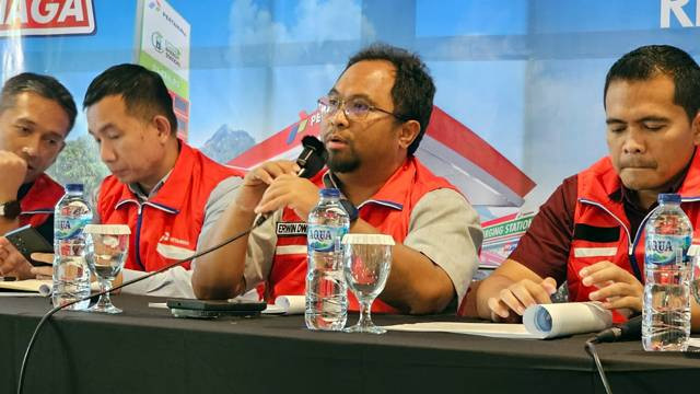 Executive General Manager (EGM) Pertamina Patra Niaga Regional Sulawesi, Erwin Dwiyanto, saat menjelaskan kesiapan Pertamina menghadapi momen Natal 2023 dan Tahun Baru 2024.