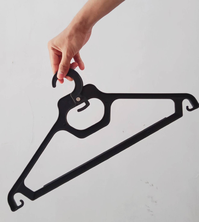 Hanger | Foto: dokumen pribadi