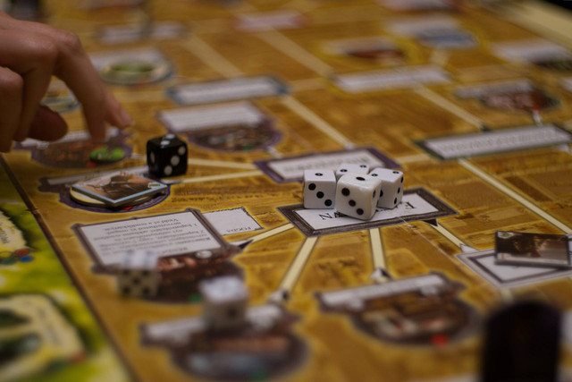 Ilustrasi Board Game Horror. Sumber: Unsplash.com/Konrad Koller