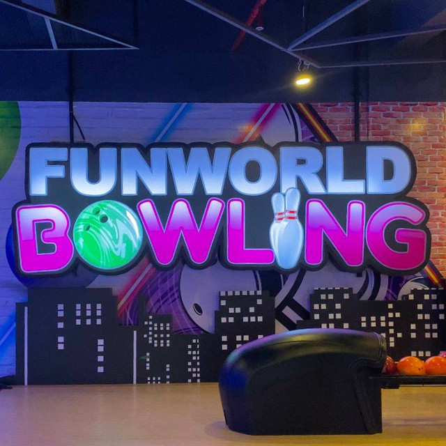 Funworld Bowling di Gaia Mall Pontianak. Foto: Rizky Prapurna Bakti
