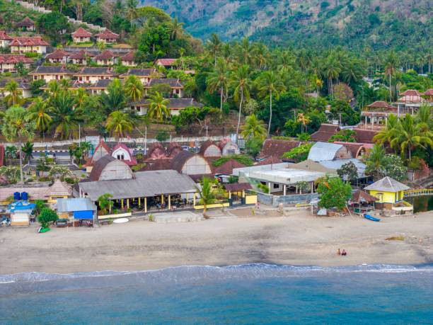 pemandangan indah pantai senggigi. sumber: unsplash