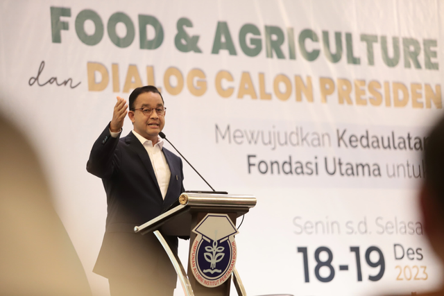 Capres nomor urut 1 Anies Baswedan dalam Food and Agriculture Summit III di IPB Bogor, Senin (18/12/2023). Foto: Dok. Istimewa