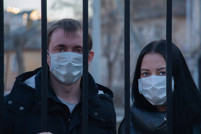 https://pixabay.com/photos/coronavirus-covid-covid-19-pandemic-4947210/