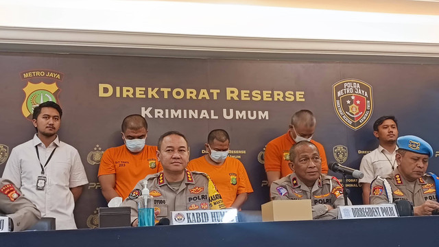 Konferensi pers soal pemalsuan STNK dan plat khusus pada Rabu (20/12/2023). Foto: Thomas Bosco/kumparan