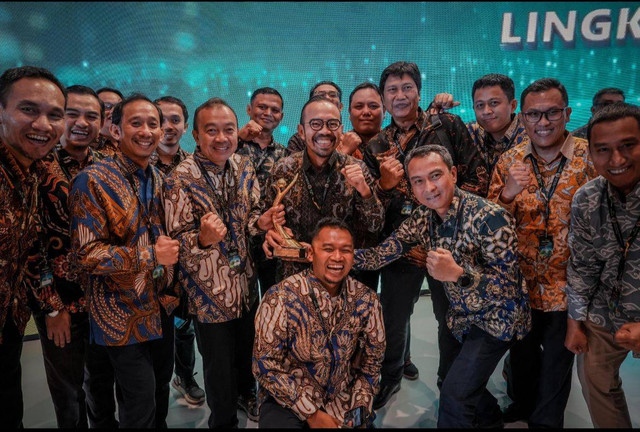 Pertamina Patra Niaga kembali menorehkan prestasinya dalam Program Penilaian Peringkat Kinerja Perusahaan (PROPER) 2023 dari Kementerian Lingkungan Hidup dan Kehutanan (KLHK). Foto: Pertamina Patra Niaga