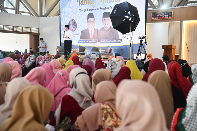 Kuatkan Peran Keluarga, Agrianita IPB University Gelar Tabligh Akbar