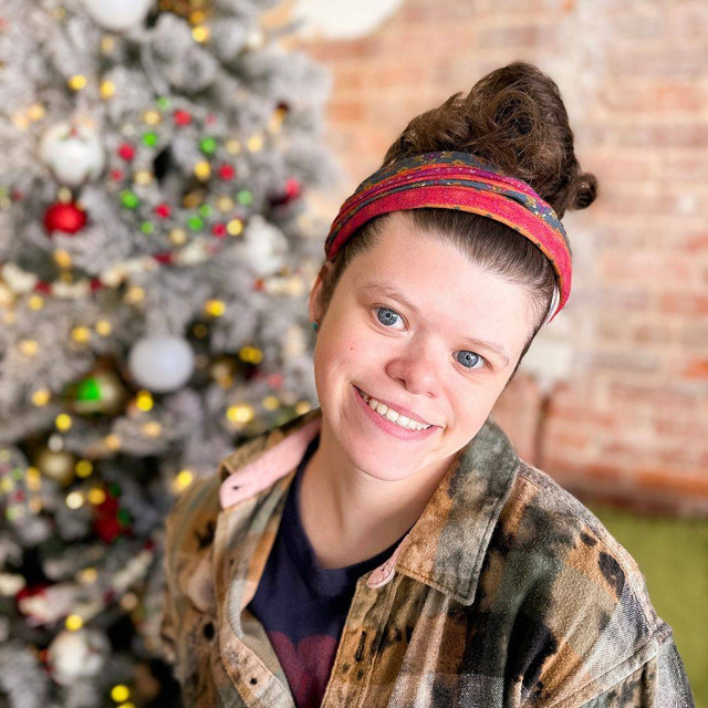 Perempuan di AS bernama Alexandra Birch yang mengidap sindrom william. Foto: Instagram @the.birch.family