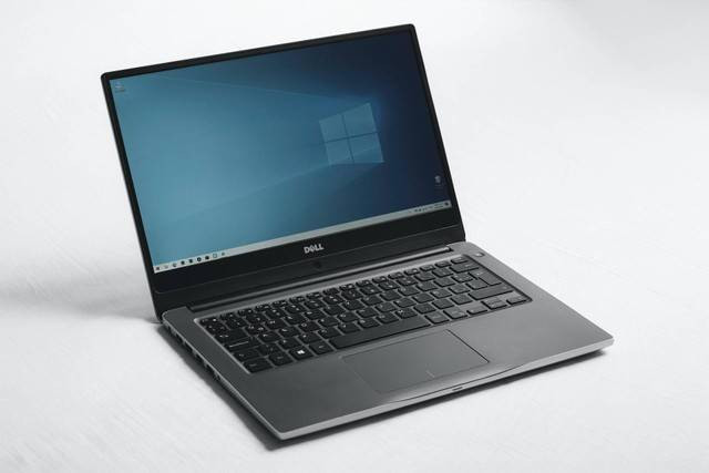 ilustrasi kenapa laptop tidak bisa di shutdown. Foto: Unsplash/Kari Shea