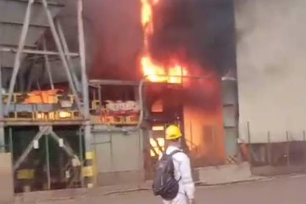 Ledakan tungku smelter milik PT ITSS. Foto: Dok. Istimewa