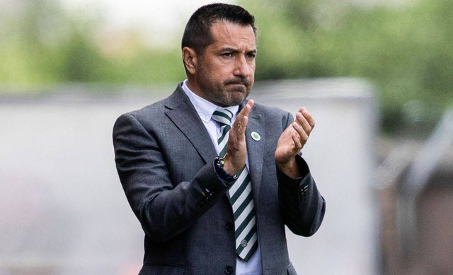 Pelatih Celtic Wanita, Fran Alonso. Foto: Instagram/@franalonsofa