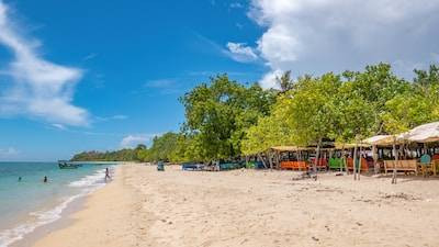 Ilustrasi Wisata Alam Medan. Unsplash/Sangga Rima