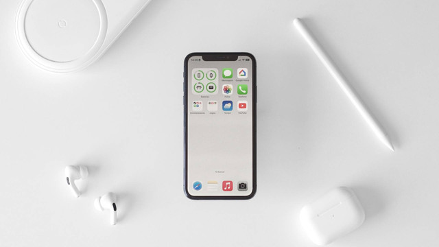 Ilustrasi ID Apple ini tidak aktif. Foto: Victor Carvalho/Unsplash