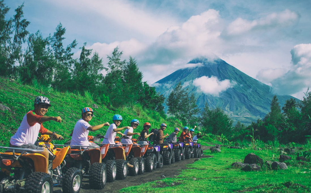Tempat main atv di bandung. Foto hanya ilustrasi, bukan tempat sebenarnya. Sumber: Pexels/Archie Binamira