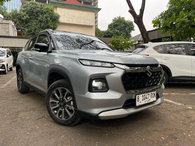 Suzuki Grand Vitara GX A/T Dual Tone. Foto: Sena Pratama/kumparan