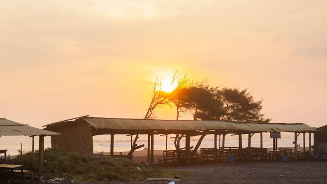 Ilustrasi sejarah Pantai Parangtritis. Sumber foto: Unsplash