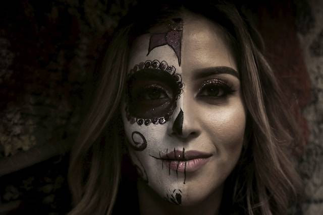 Ilustrasi contoh kepribadian ganda. Foto: Tony Hernandez/Unsplash