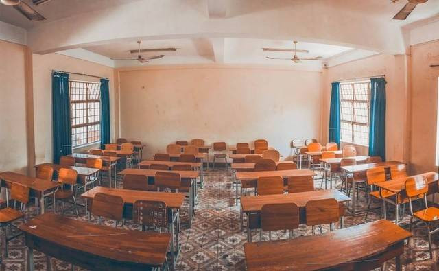 Ilustrasi teori pengkondisian operan sering diterapkan dalam pembelajaran di kelas. Foto: Unsplash. 