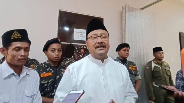 Sekretaris Jenderal Pengurus Besar Nahdlatul Ulama, Saifullah Yusuf, atau Gus Ipul usai menghadiri acara Jawa Timur Bershalawat di Jatim Expo, Surabaya, Kamis (28/12/2023). Foto: Farusma Okta Verdian/kumparan