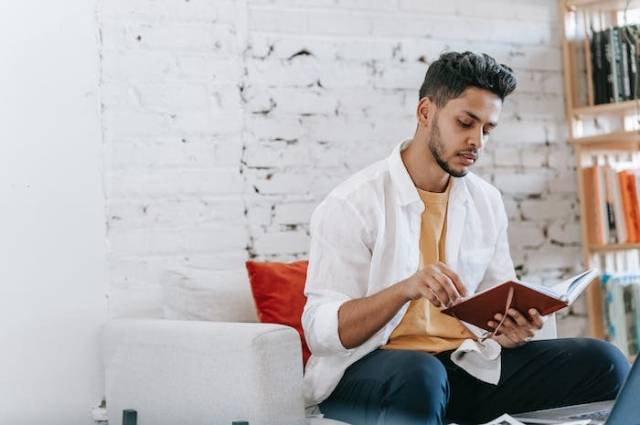 Ilustrasi recharge mood artinya, sumber foto: Michael Burrows by pexels.com