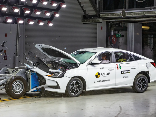 Uji tabrak mobil MG 5 GT oleh The Australasian New Car Assessment Program atau ANCAP. Foto: dok. ANCAP