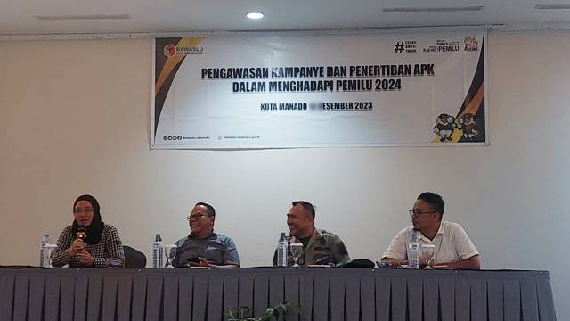 Pelaksanaan sosialisasi pengawasan kampanye dan penertiban APK pada Pemilu 2024 yang digelar Bawaslu Kota Manado.
