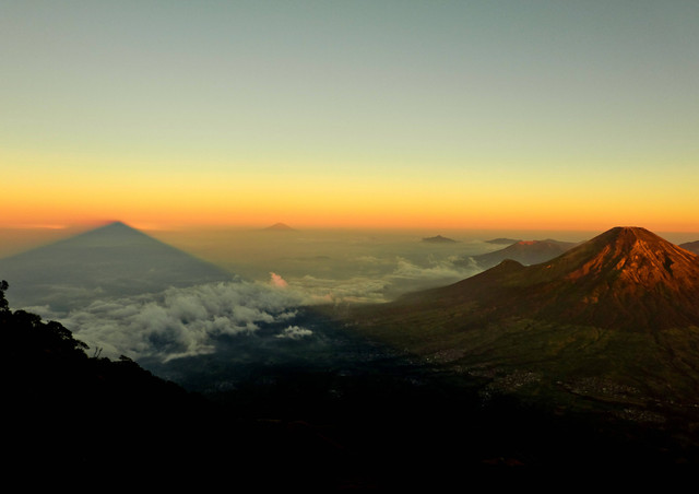 Ilustrasi Mangli Sky View, Unsplash/Kukuh Himawan Samudro