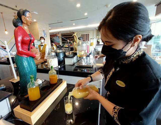 Booth jamu di salah satu hotel berbintang di Surabaya. Foto: Masruroh/Basra