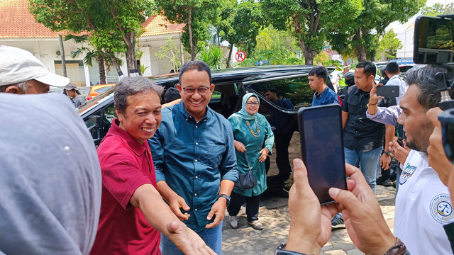 Capres nomor urut 01 Anies Baswedan berkunjung ke Yogyakarta, Minggu (31/12/2023). Foto: Arfiansyah Panji Purnandaru/kumparan