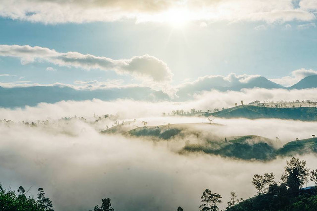 Ilustrasi tebing keraton bandung. Sumber: www.unsplash.com