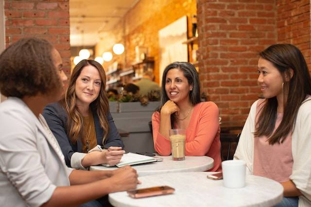 Ilustrasi Sifat Wanita yang Bikin Cowok Ilfil. Sumber foto: unsplash.com/LinkedIn Sales Solutions