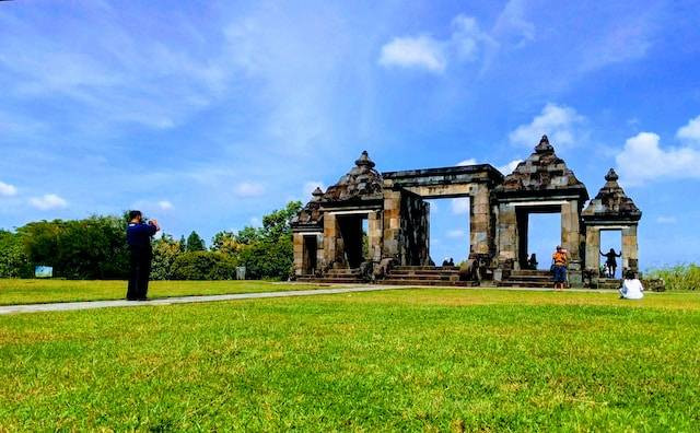 Candi Morangan. Foto hanya ilustrasi bukan tempat sebenarnya. Sumber foto: Unsplash.com/LUKAS FITRIA ADI SETIAWAN