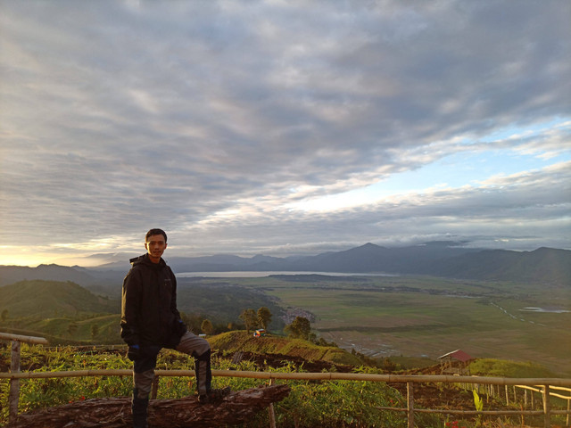 Pesona alam Kabupaten Kerinci dan Kota Sungai Penuh dari ketinggian. Foto: Sebri Asdian