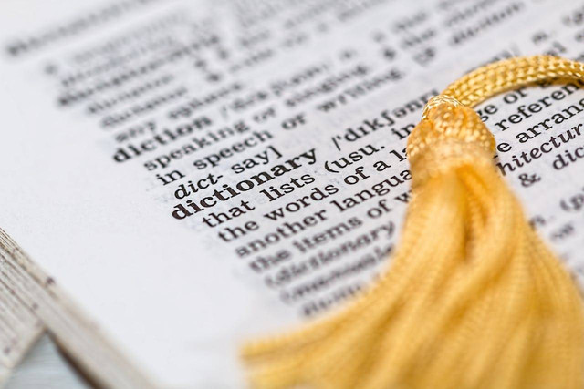 Tone Deaf Artinya Apa? Ini Penjelasan dan Istilah Slang Lainnya. Foto: Pexels