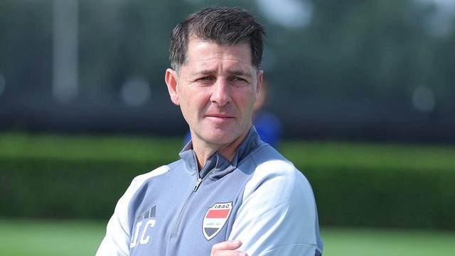 Pelatih Timnas Irak, Jesus Casas, jelang Piala Asia pada Januari 2024. Foto: Iraq FA