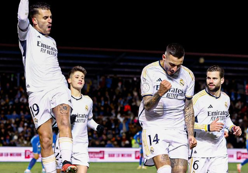 Selebrasi Real Madrid saat melawan Arandina, Minggu (7/1) dini hari WIB. Foto: dok. Real Madrid