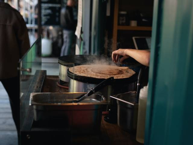 Martabak Paling Enak di Jakarta. Foto hanya ilustrasi. Sumber foto: Unsplash/Jason King