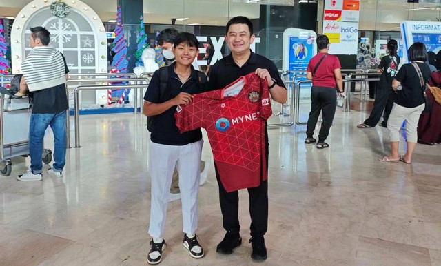 Helsya Maeisyaroh resmi gabung FC Ryukyu, klub sepak bola wanita Jepang. Foto: Instagram/@ryangozali