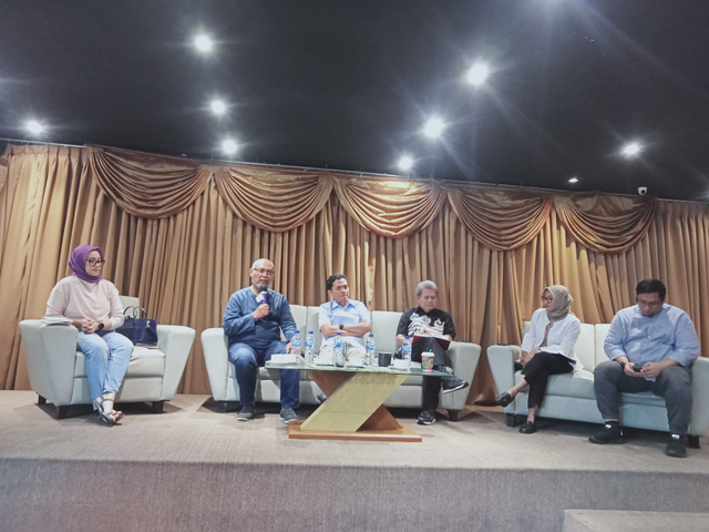 Dewan Pakar Timnas AMIN, Bambang Widjojanto menjadi narasumber dalam diskusi Titik Rawan Potensi Kecurangan Pemilu dalam Penempatan Pejabat Kepala Daerah di Gado-gado Boplo, Cikini Raya, Jakarta Pusat, Minggu (7/1/2024). Foto: Dok. Istimewa