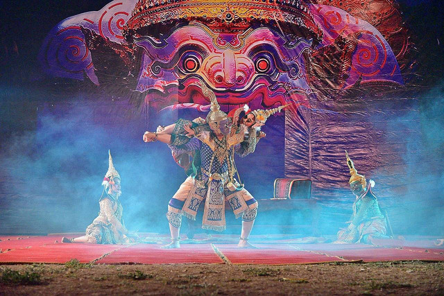 Ilustrasi Nilai-nilai dharma dalam Ramāyana - Sumber: pixabay.com/setthayos