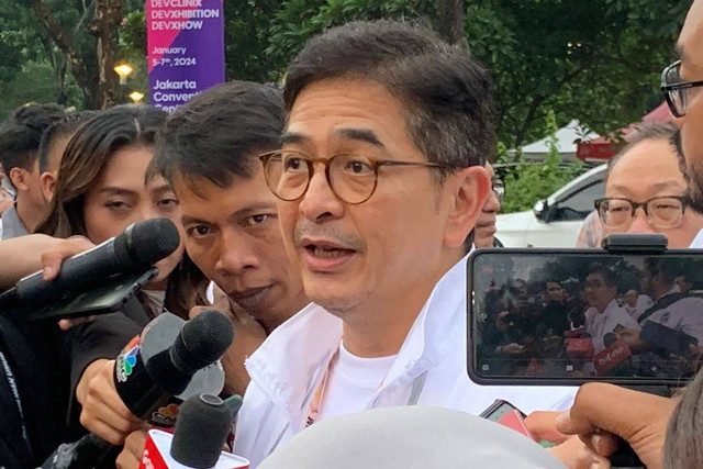 Ketua TPN Ganjar-Mahfud, Arsjad Rasjid tiba jelang debat ketiga Pilpres 2024 di Istora Senayan, GBK, Jakarta, Minggu (7/1/2024). Foto: Luthfi Humam/kumparan