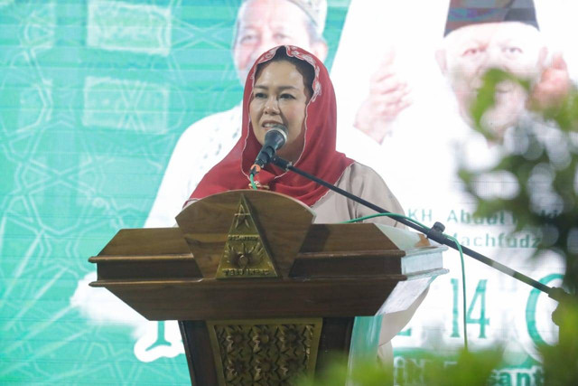 Putri Presiden ke-4 RI Abdurrahman Wahid atau Gus Dur, Yenny Wahid menghaidiri acara Haul ke-14 Gus Dur di Pondok Pesantren (Ponpes) Tebuireng, Jombang, Jawa Timur (Jatim), Sabtu (6/1/2024). Foto: Dok. Istimewa