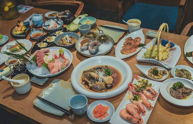 Ilustrasi Restoran Seafood Jakarta Timur, Bukan Tempat Sebenarnya        Sumber Unsplash/Jia Ye