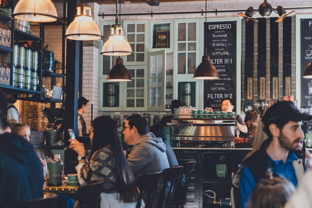 Ilustrasi Tamelo Atap Cafe. Foto: Unsplash/Rod Long
